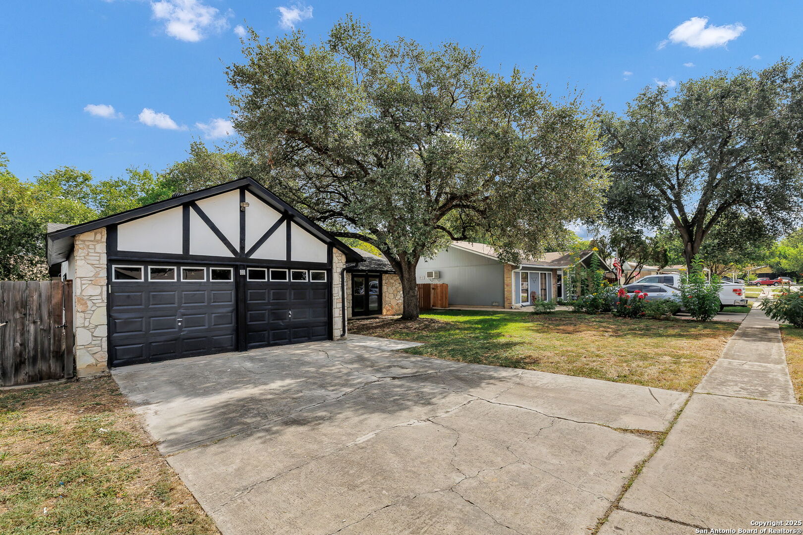 5915 Lake Champlain San Antonio TX 78233
