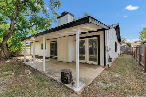5915 Lake Champlain San Antonio TX 78233
