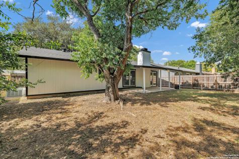 5915 Lake Champlain San Antonio TX 78233