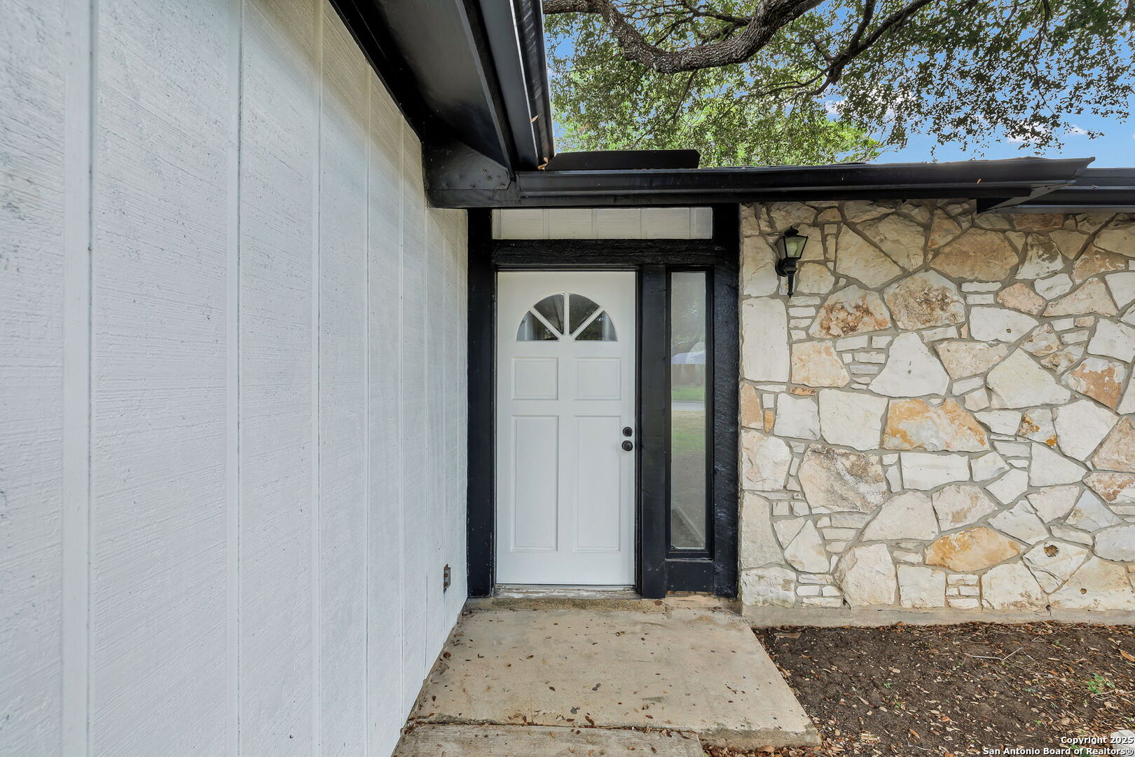 5915 Lake Champlain San Antonio TX 78233