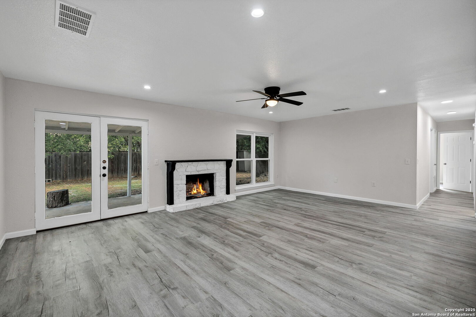 5915 Lake Champlain San Antonio TX 78233