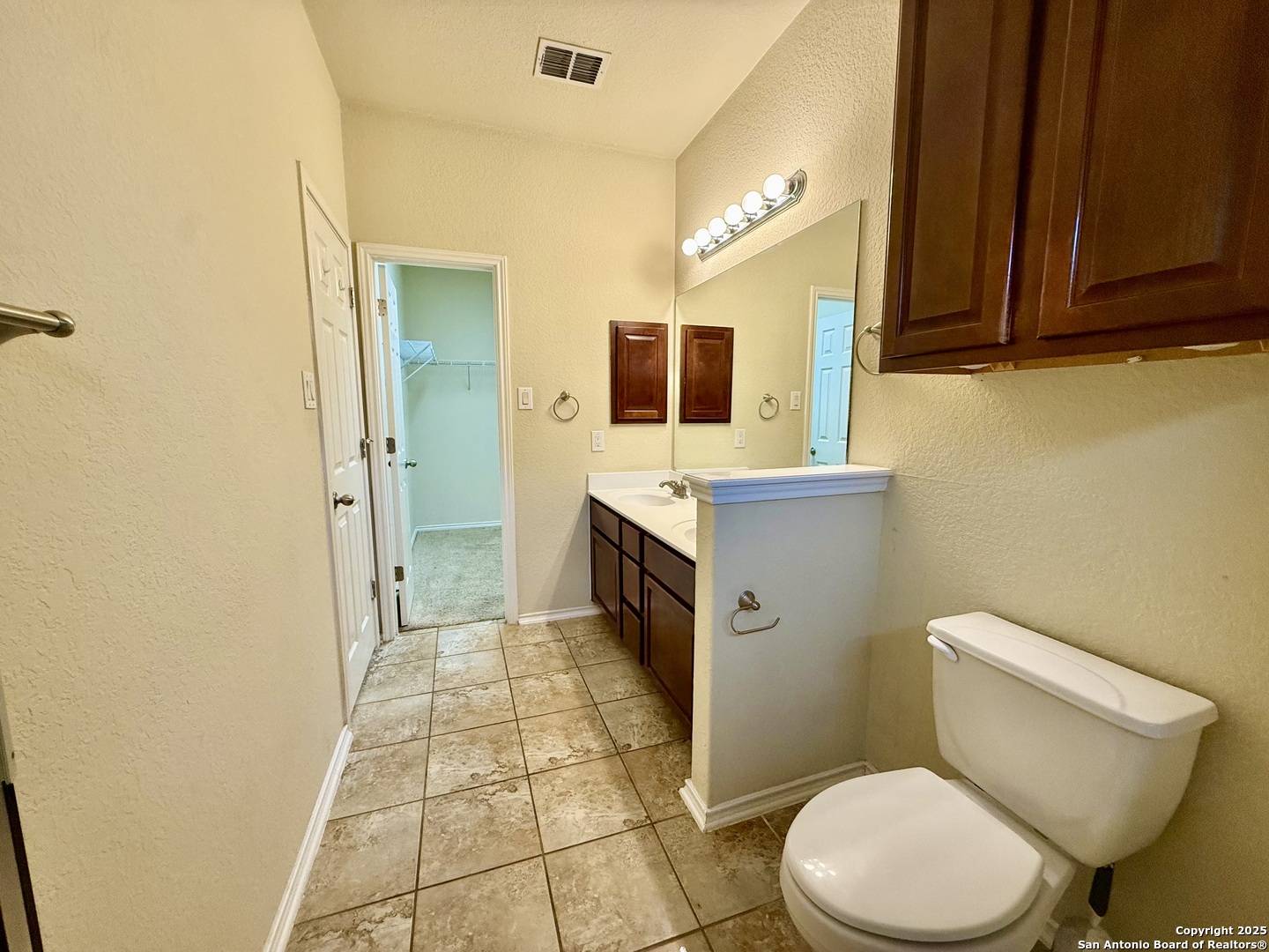 7015 Laguna Beach Converse TX 78109