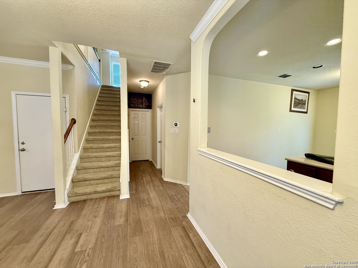 7015 Laguna Beach Converse TX 78109