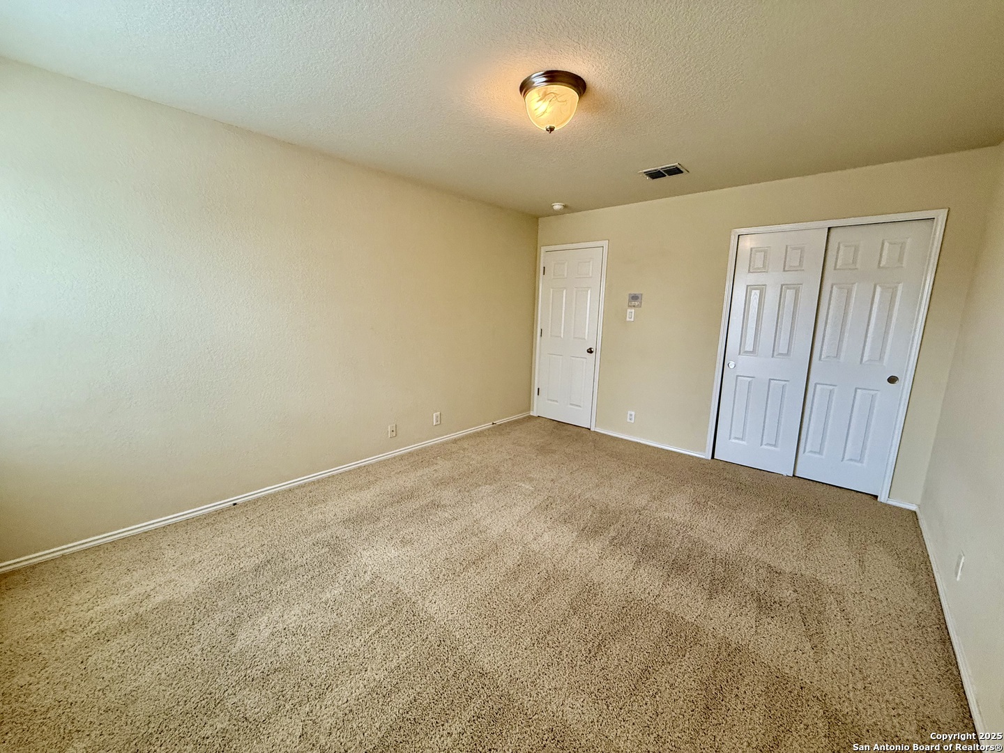 7015 Laguna Beach Converse TX 78109