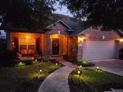 3538 Sumantra Cliff San Antonio TX 78261