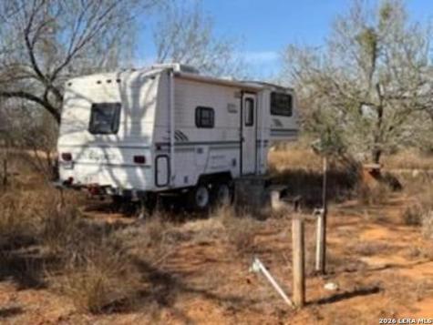 1160 W Highway 85 Dilley TX 78017