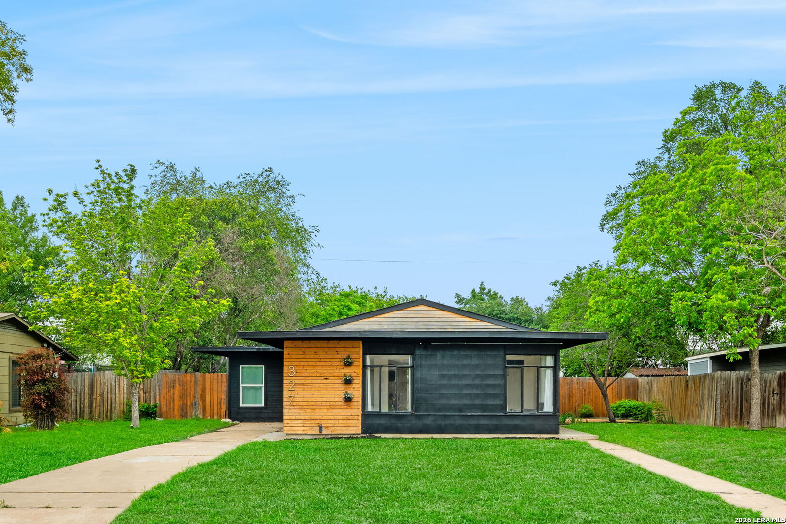327 Bryn Mawr Drive San Antonio TX 78209