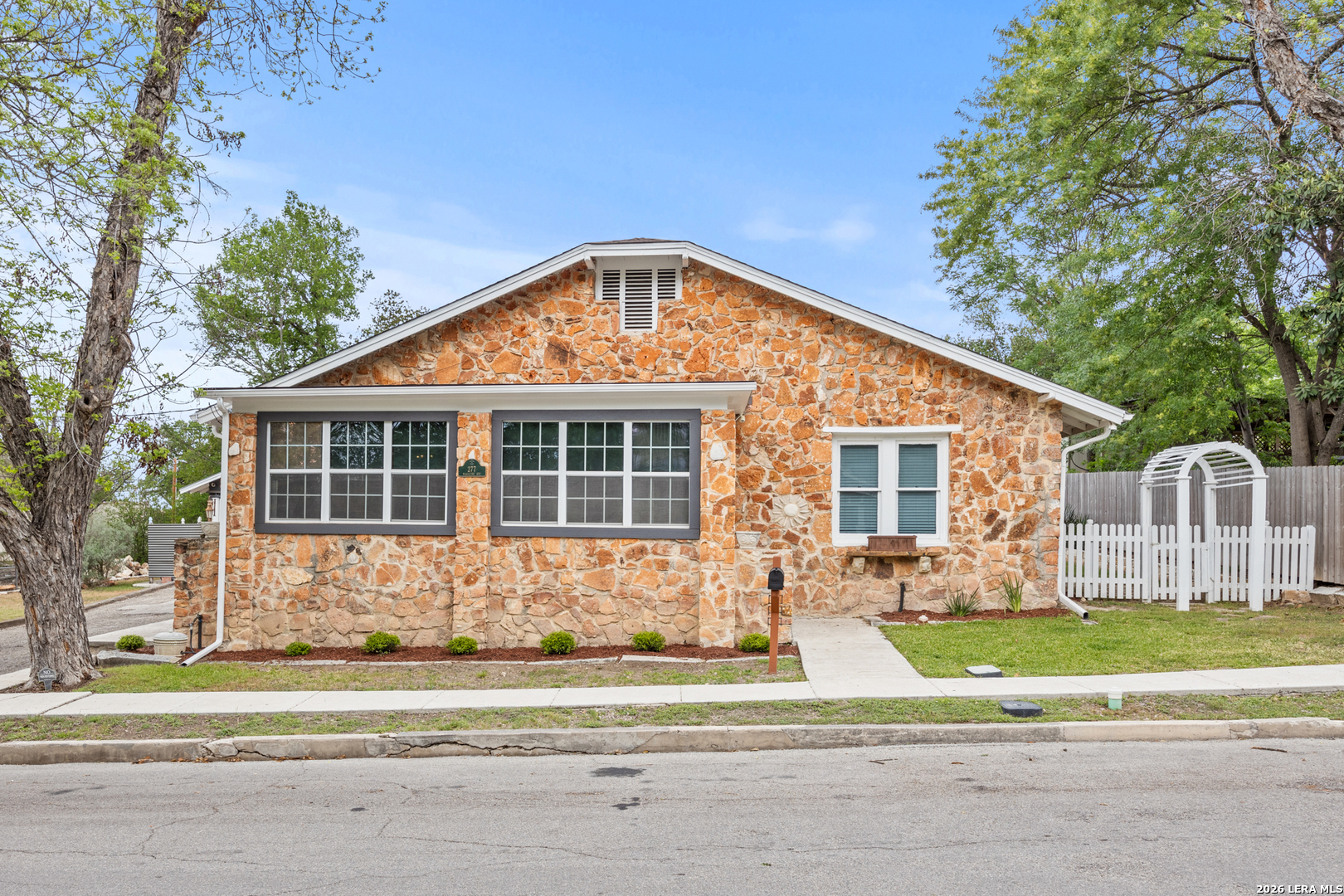 277 Magazine Avenue New Braunfels TX 78130