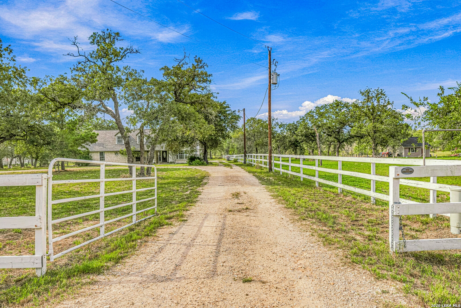 837 Paddy Floresville TX 78114