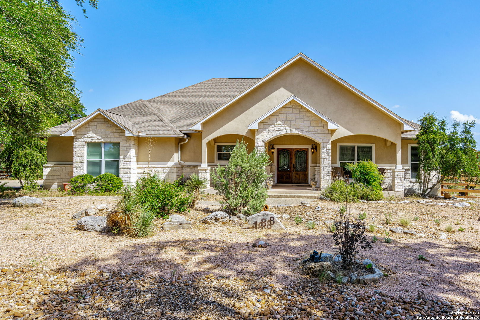 188 Tawny Oak Circle Bandera TX 78003