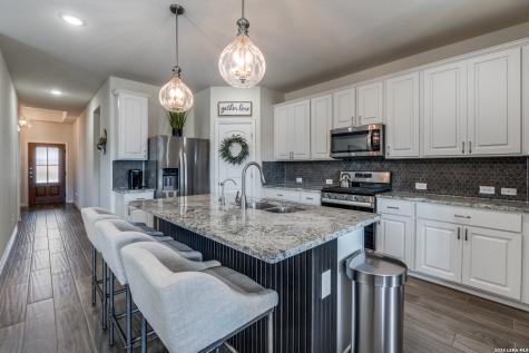 1248 Loma New Braunfels TX 78132