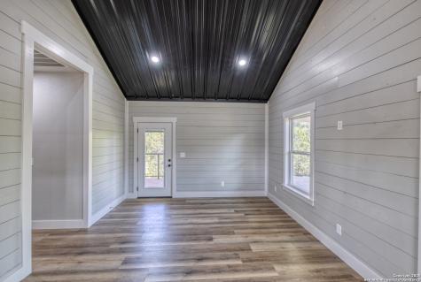 132 Sherman Lane Leakey TX 78873