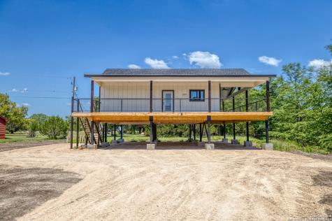 132 Sherman Lane Leakey TX 78873
