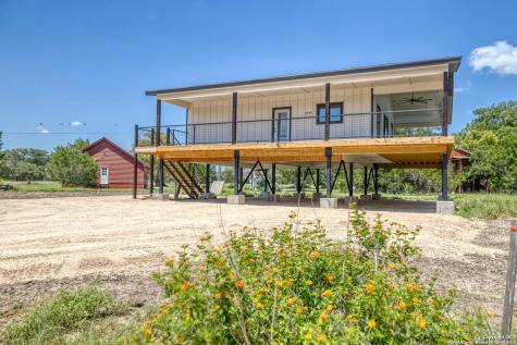 132 Sherman Lane Leakey TX 78873