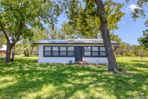 132 Sherman Lane Leakey TX 78873