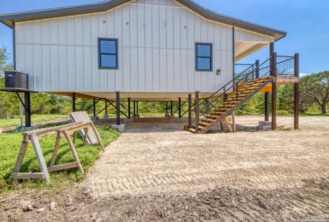 132 Sherman Lane Leakey TX 78873