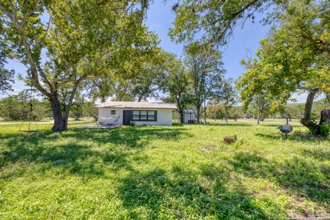 132 Sherman Lane Leakey TX 78873