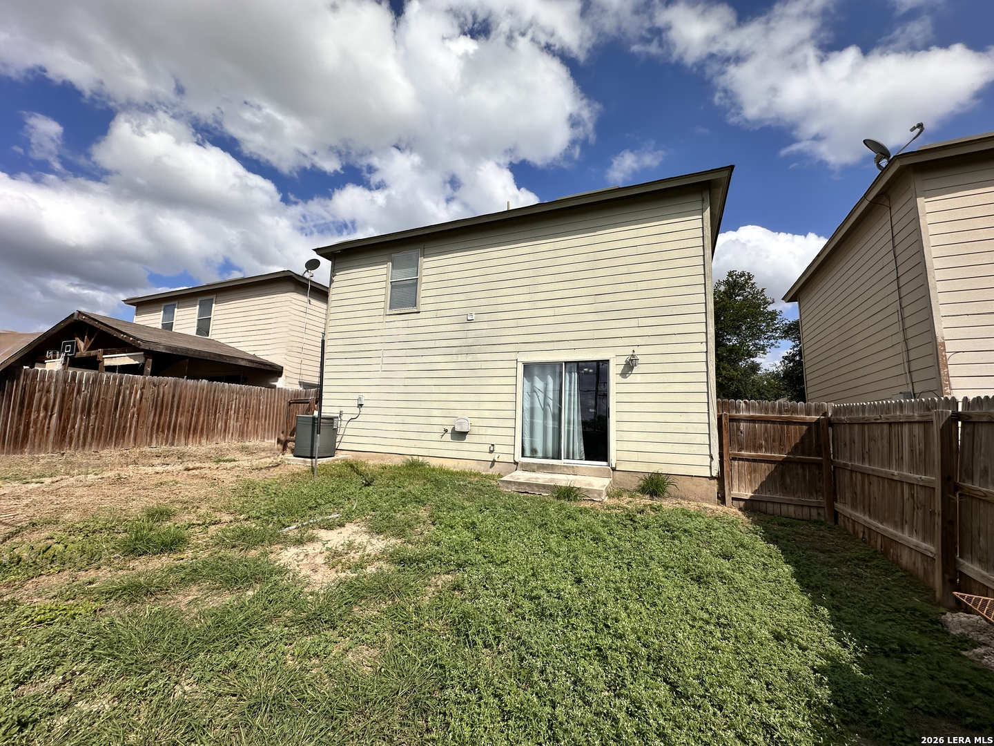 1511 Range Field San Antonio TX 78245