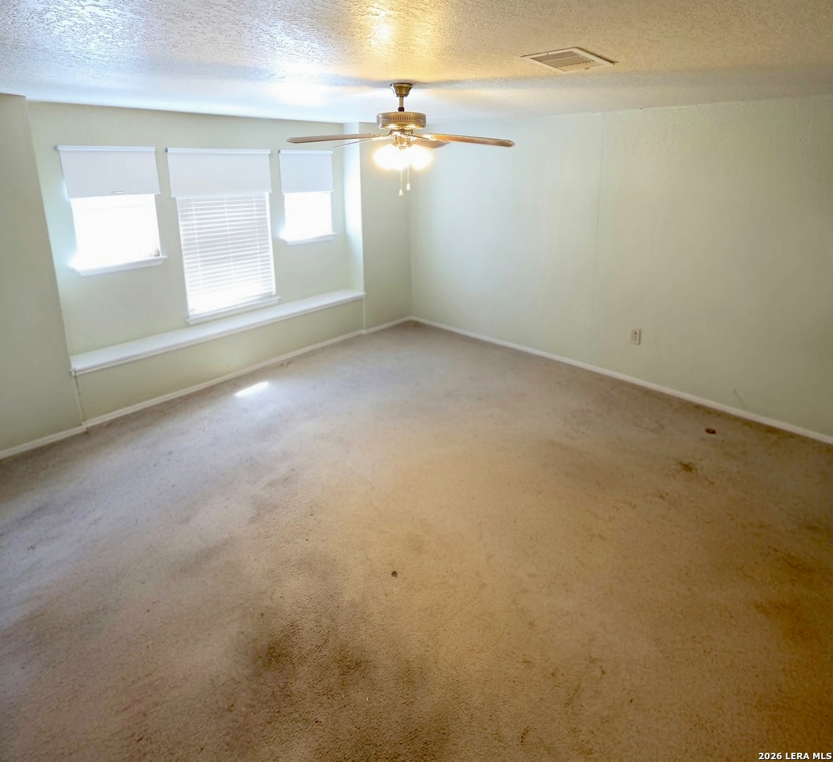 1511 Range Field San Antonio TX 78245