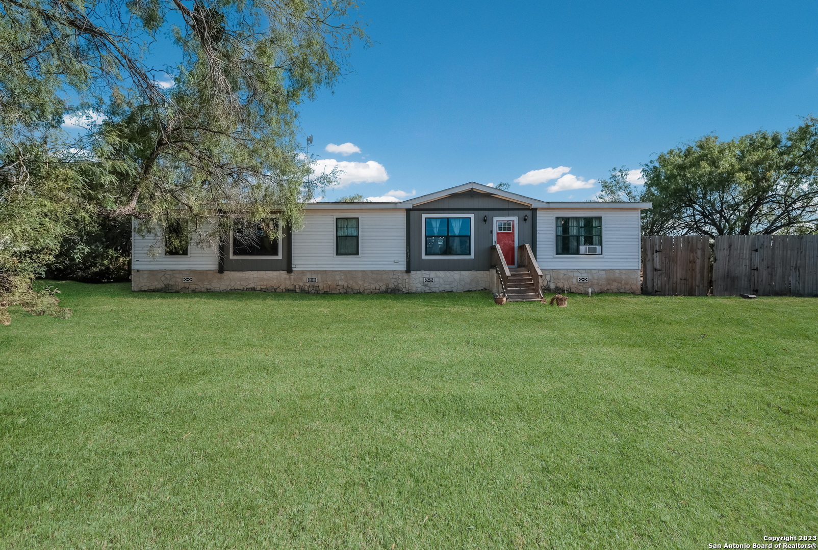 10171 Hackelberg Road Atascosa TX 78002
