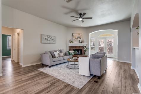 112 Spring Fawn Cibolo TX 78108