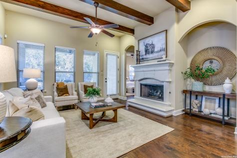 20210 Bella Glade San Antonio TX 78256