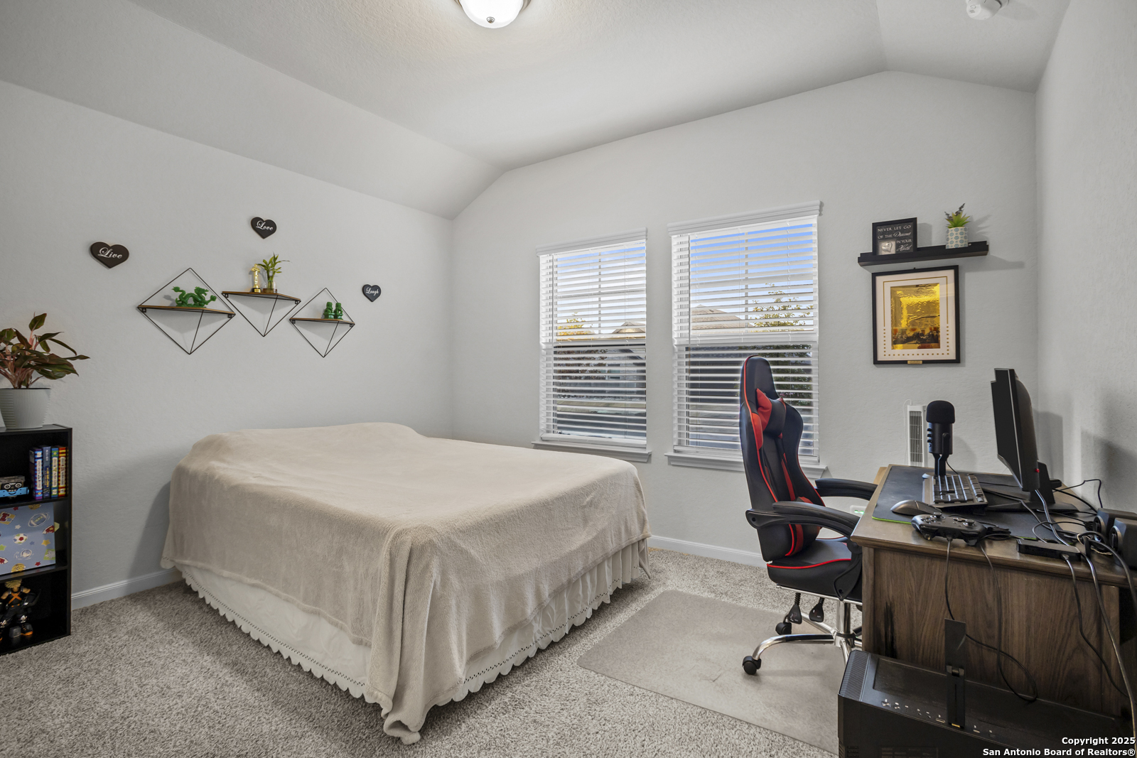 1220 Argon San Antonio TX 78245