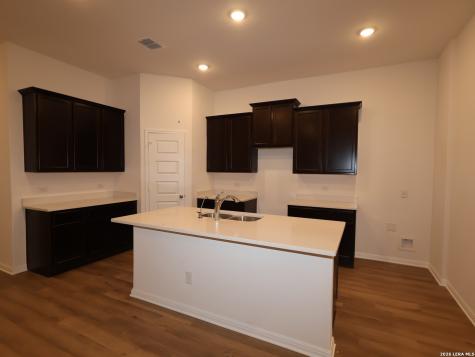 8768 Rucker Pond Trail San Antonio TX 78252