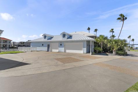 140 Bay Harbor Drive Aransas Pass TX 78336