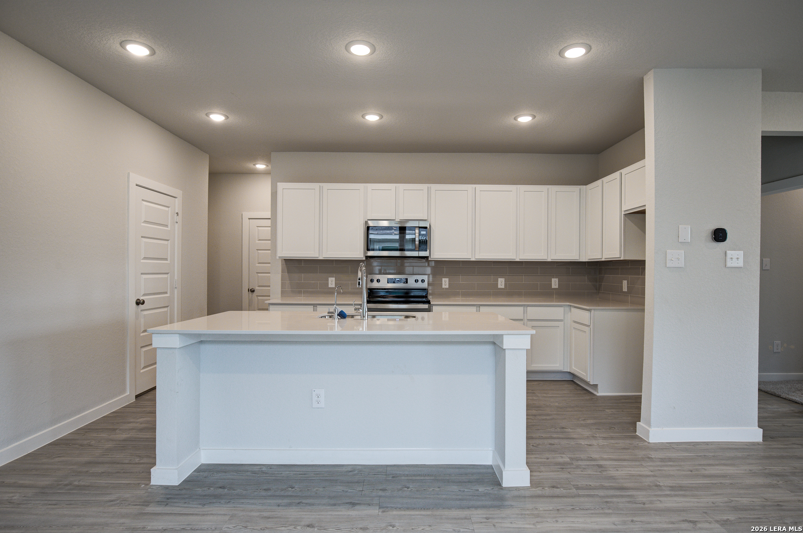 2346 Crisp Glen San Antonio TX 78224