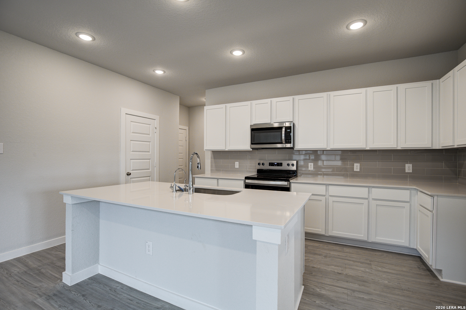 2346 Crisp Glen San Antonio TX 78224
