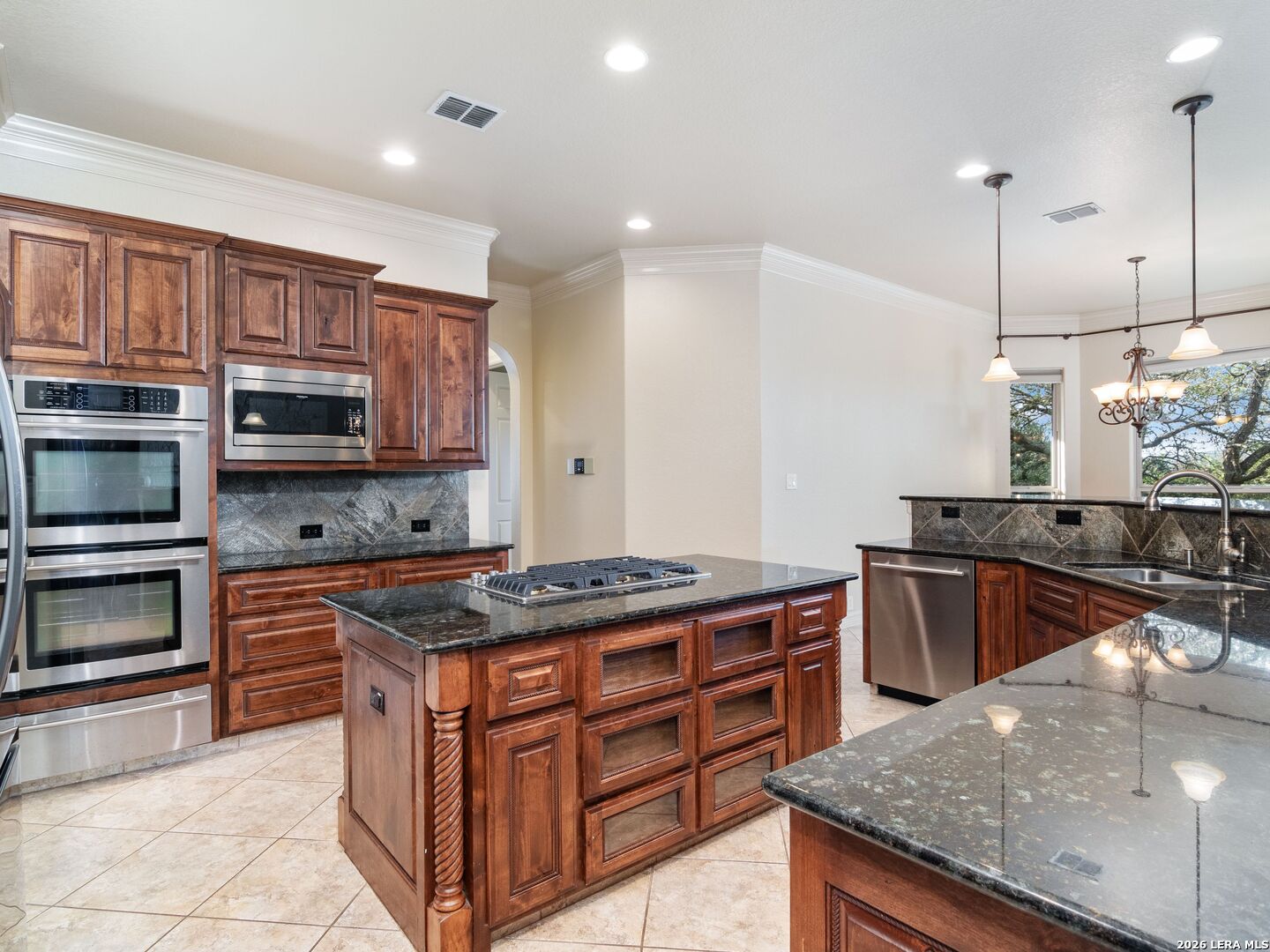 631 Sentry Hill San Antonio TX 78260
