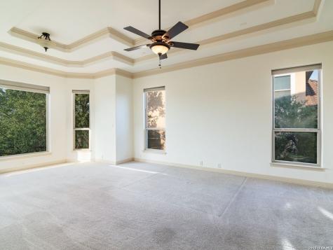 631 Sentry Hill San Antonio TX 78260