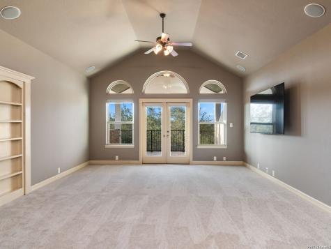 631 Sentry Hill San Antonio TX 78260