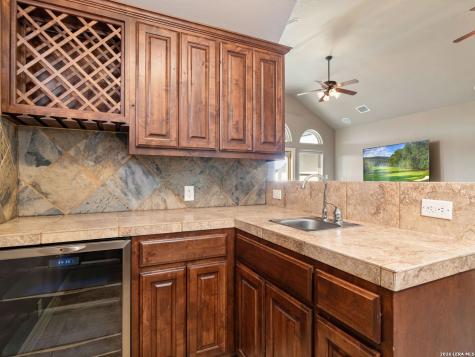 631 Sentry Hill San Antonio TX 78260