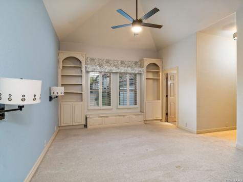 631 Sentry Hill San Antonio TX 78260