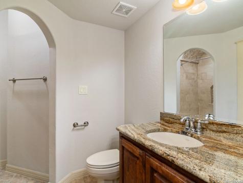 631 Sentry Hill San Antonio TX 78260