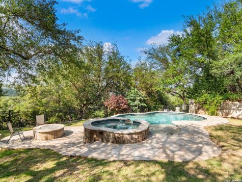 631 Sentry Hill San Antonio TX 78260