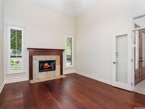 631 Sentry Hill San Antonio TX 78260