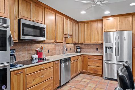 2329 Rock Creek Kerrville TX 78028