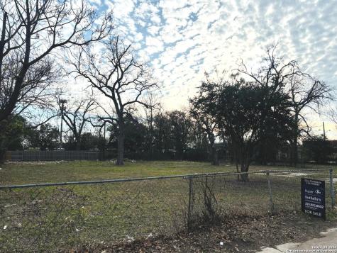 1418 Montana San Antonio TX 78203