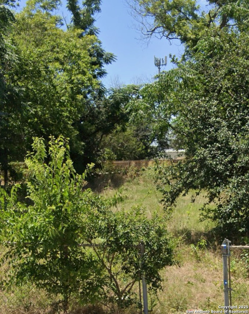 1418 Montana San Antonio TX 78203