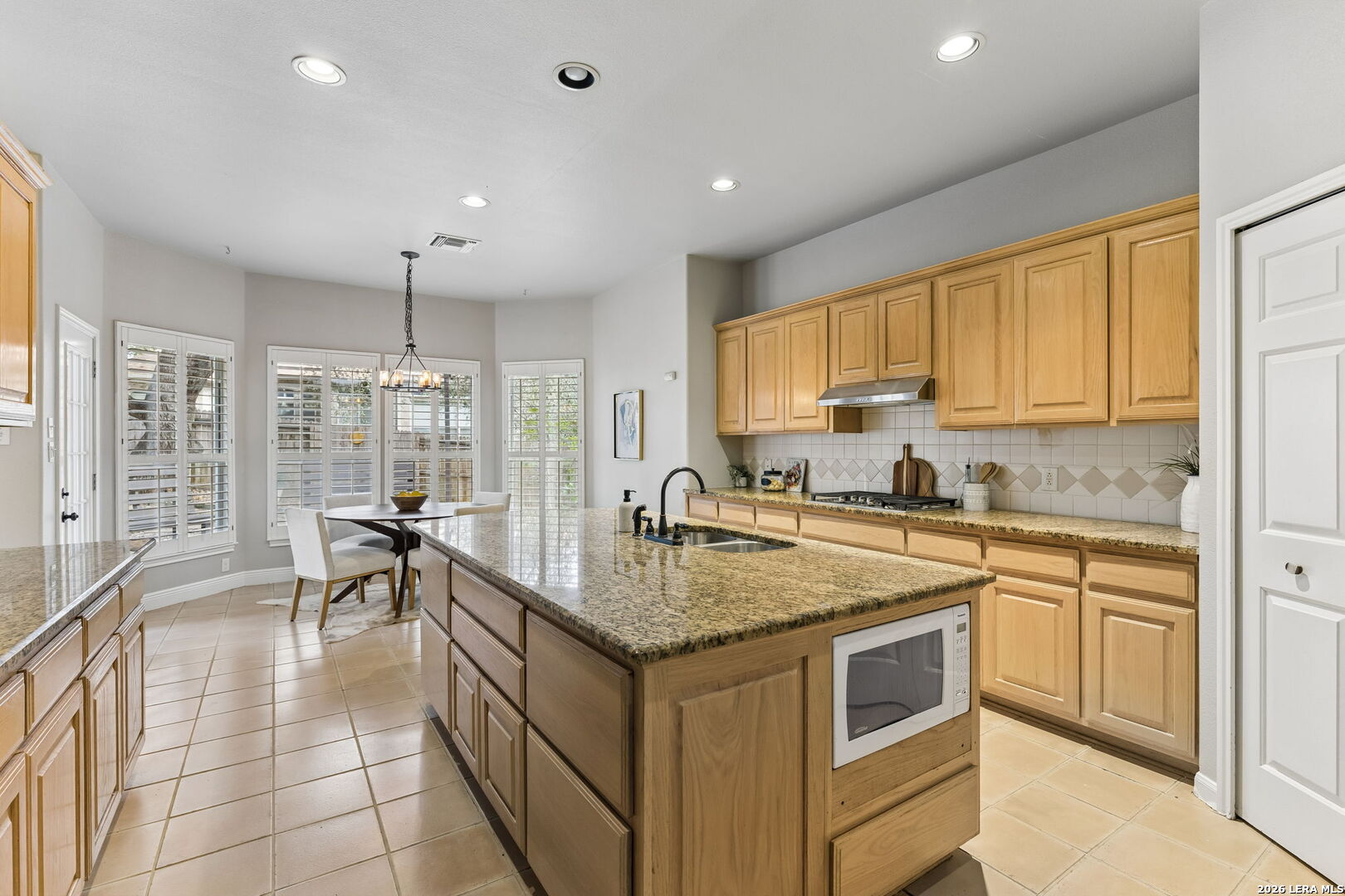 6542 Amber Oak San Antonio TX 78249