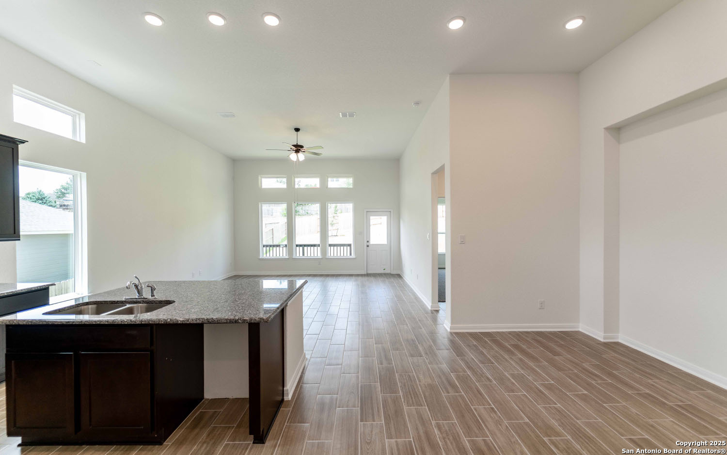 4881 Knox View Schertz TX 78108
