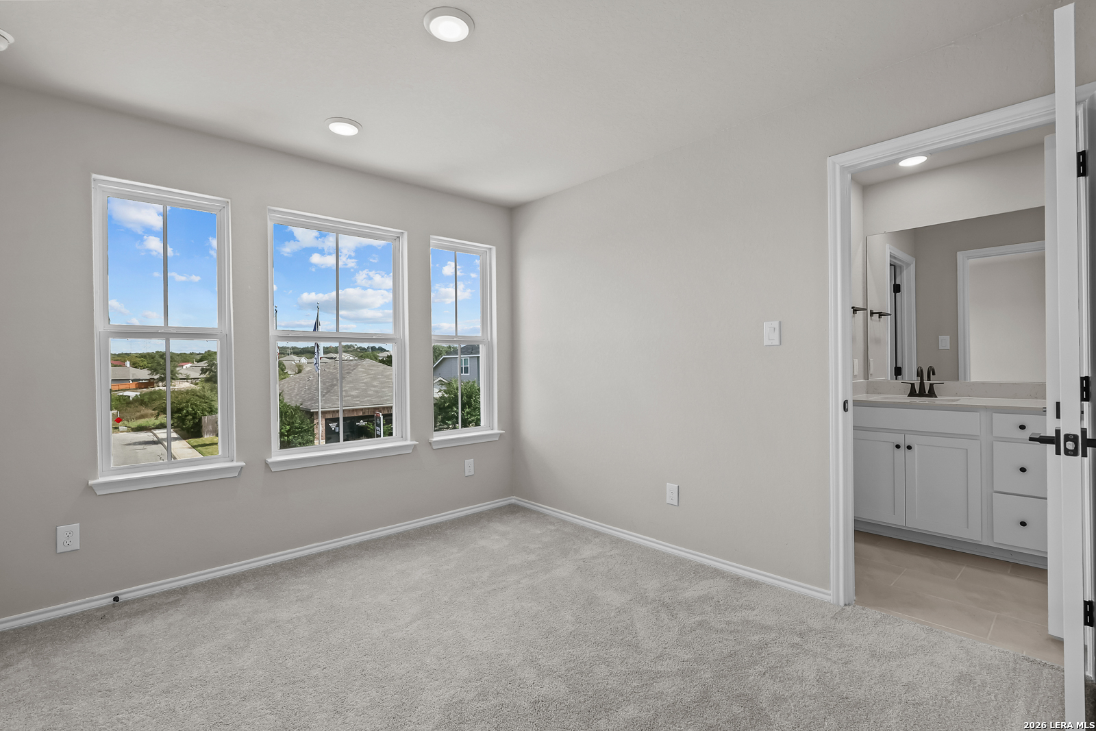 6434 Lowrie Block San Antonio TX 78239