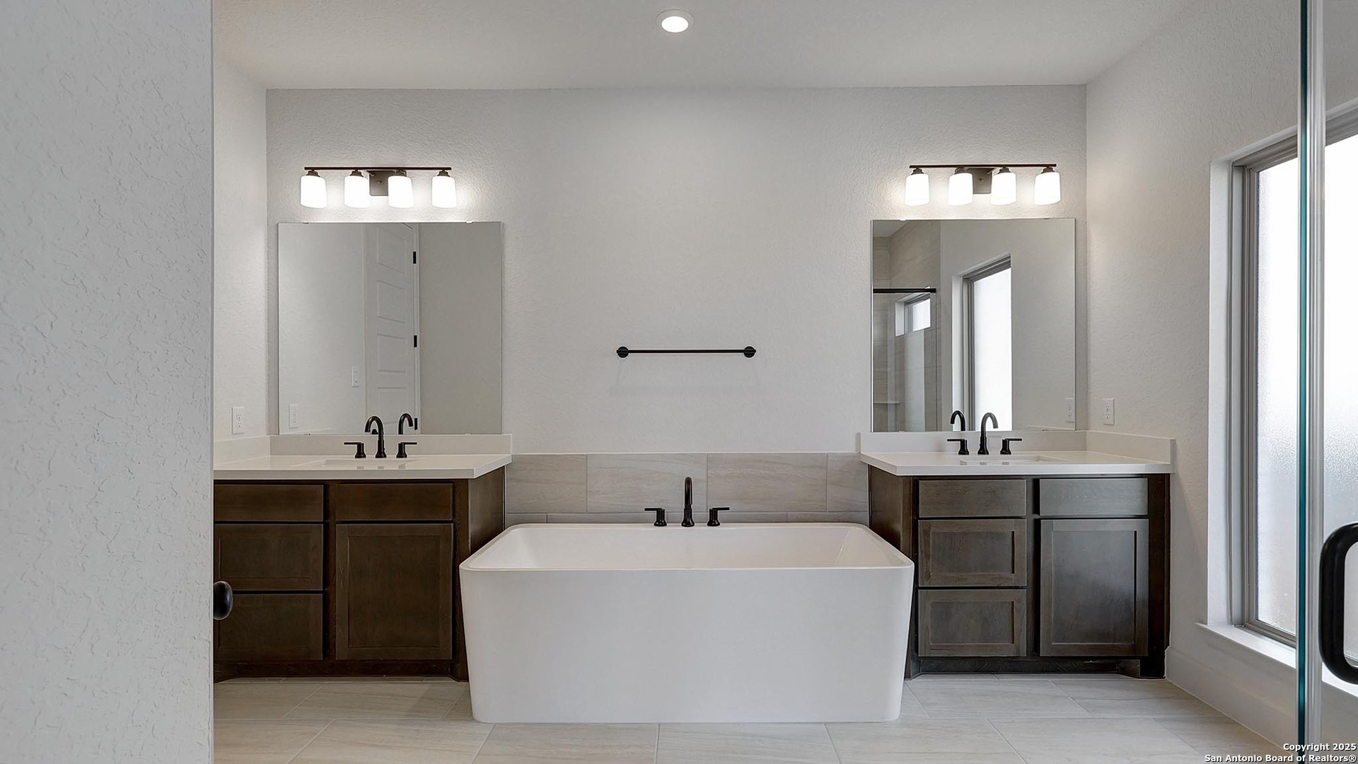 233 Hidalgo Boerne TX 78006