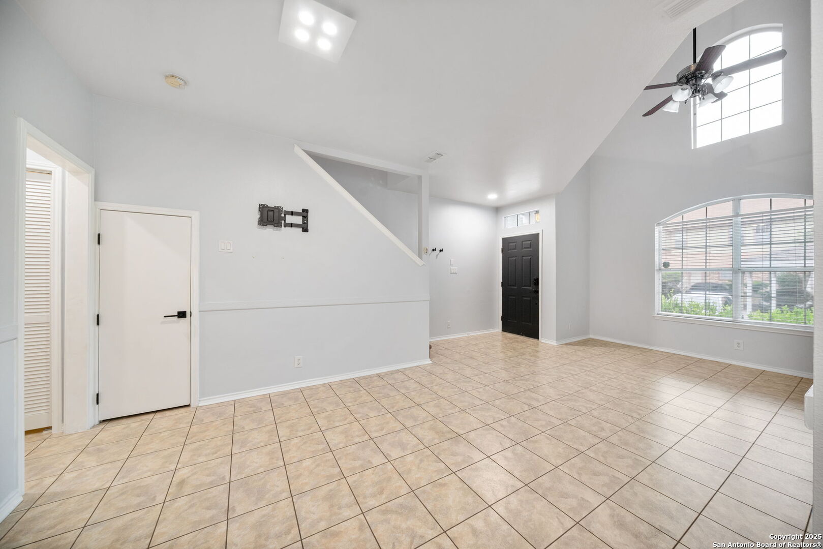 2723 Crown Arbor San Antonio TX 78251