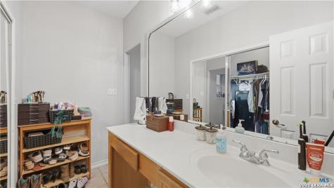 2216 Hornsby Spring Branch TX 78070