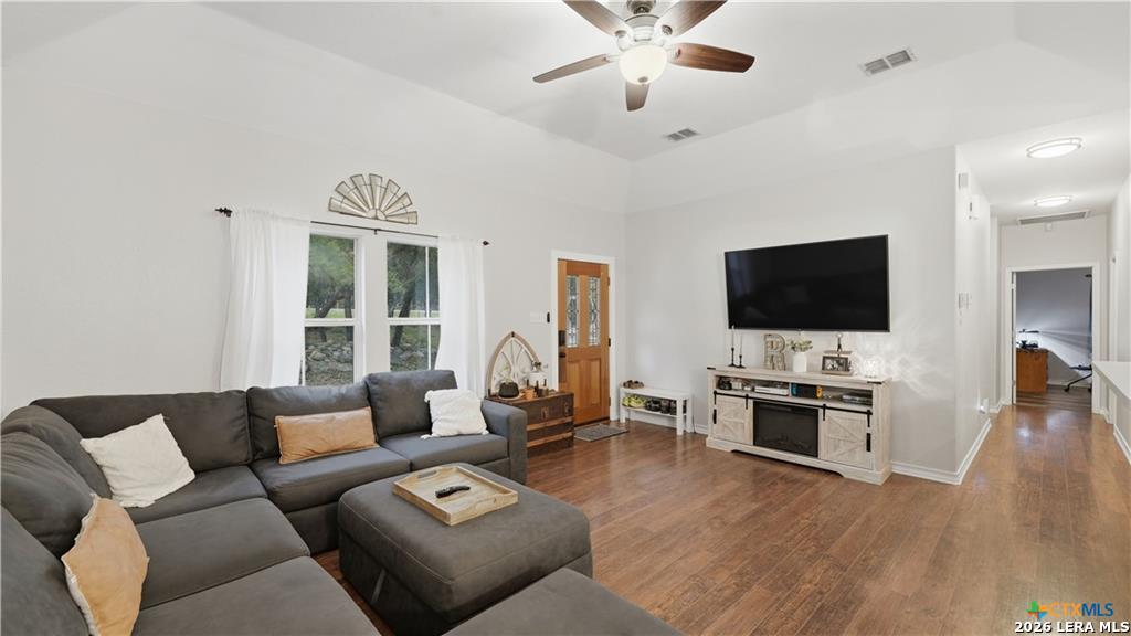 2216 Hornsby Spring Branch TX 78070