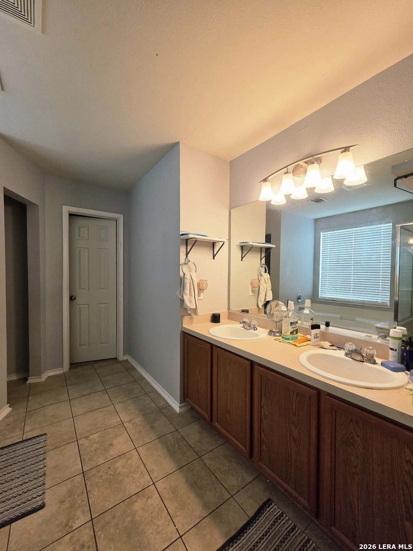 5124 Knollwood Schertz TX 78108